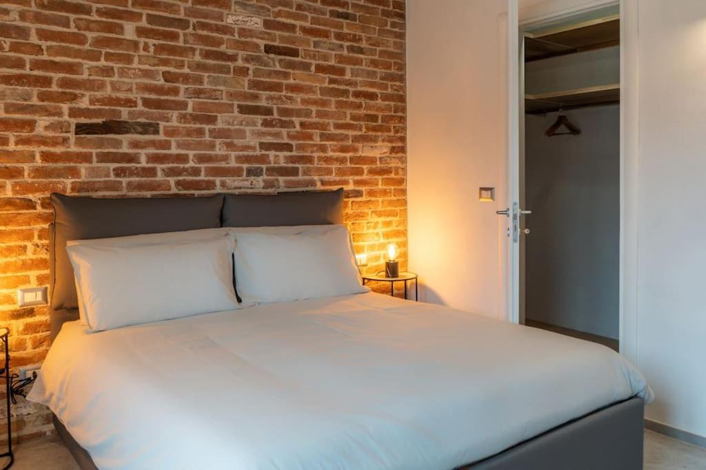 Apartmán Centro Storico Recinto Dei Nobili 4-Private Parking Asti Exteriér fotografie