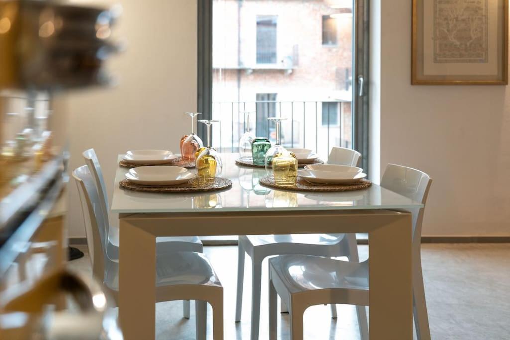 Apartmán Centro Storico Recinto Dei Nobili 4-Private Parking Asti Exteriér fotografie