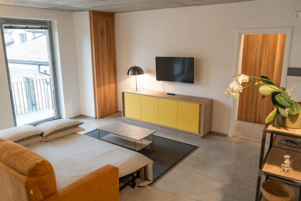 Apartmán Centro Storico Recinto Dei Nobili 4-Private Parking Asti Exteriér fotografie